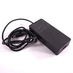 Microsoft Surface Dock | Model 1661 / Inkl. 90W strmforsyning - Brugt