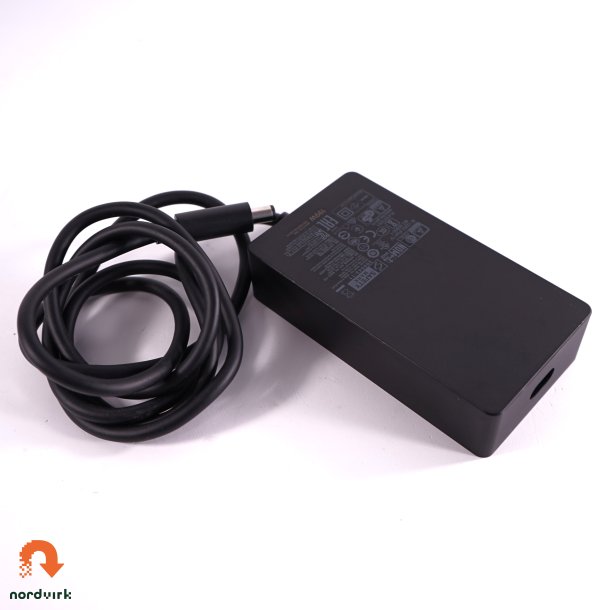 Microsoft Surface Dock 2 | Model A1917 / Inkl. 199W strmforsyning - Brugt