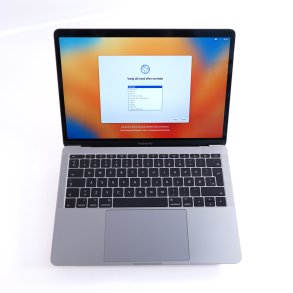 MacBook Pro (mid 2017) SpaceGray | i5-7360u 2.3 GHz / 8GB RAM / 256GB NVME | 13