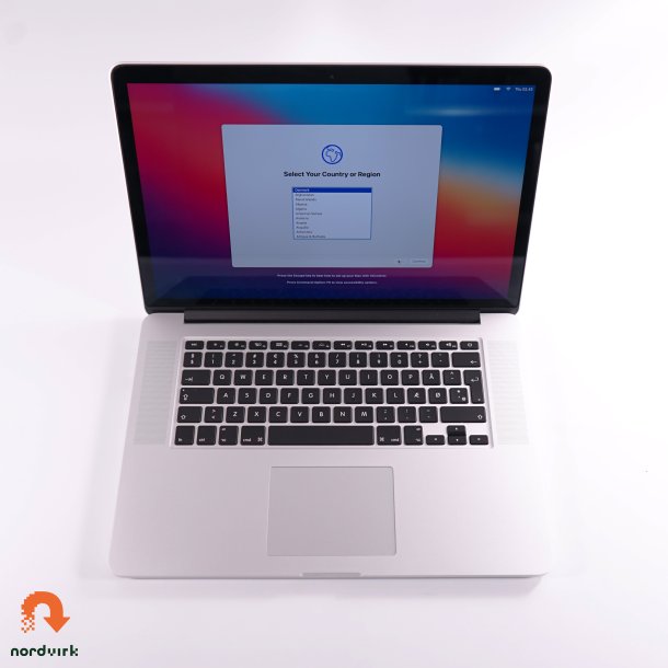 MACBOOK PRO A1398 MID-2015 | i7-4770HQ 2.20GHz / 16GB RAM / 512GB SSD | 15" 2880x1800 Retina / Grade A