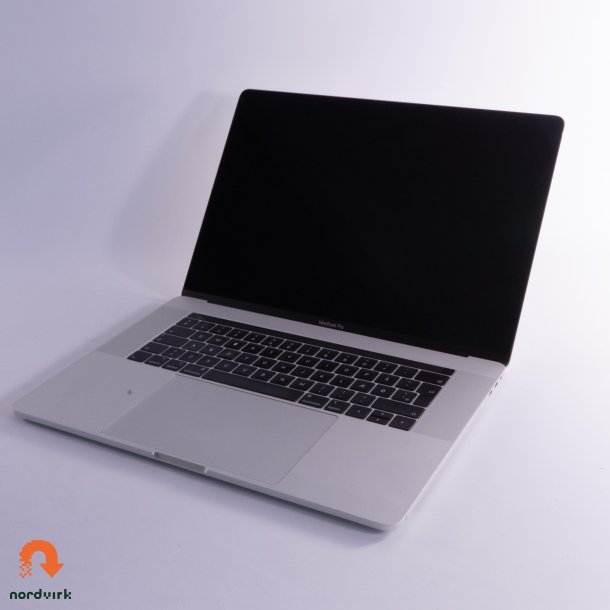 MacBook Pro (2018) Silver | i7-8750H 2.2 GHz / 16GB RAM / 256GB NVME | 15.4" Retina 2880x1800 Radeon Pro 560X / Grade C